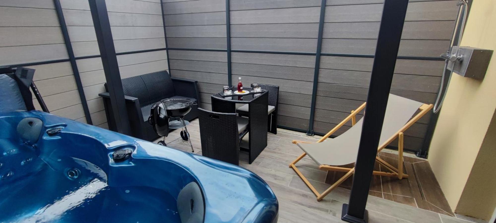 La Kaz Rhumantique Sauna And Spa Privatif La Rivière-Saint-Sauveur Eksteriør billede